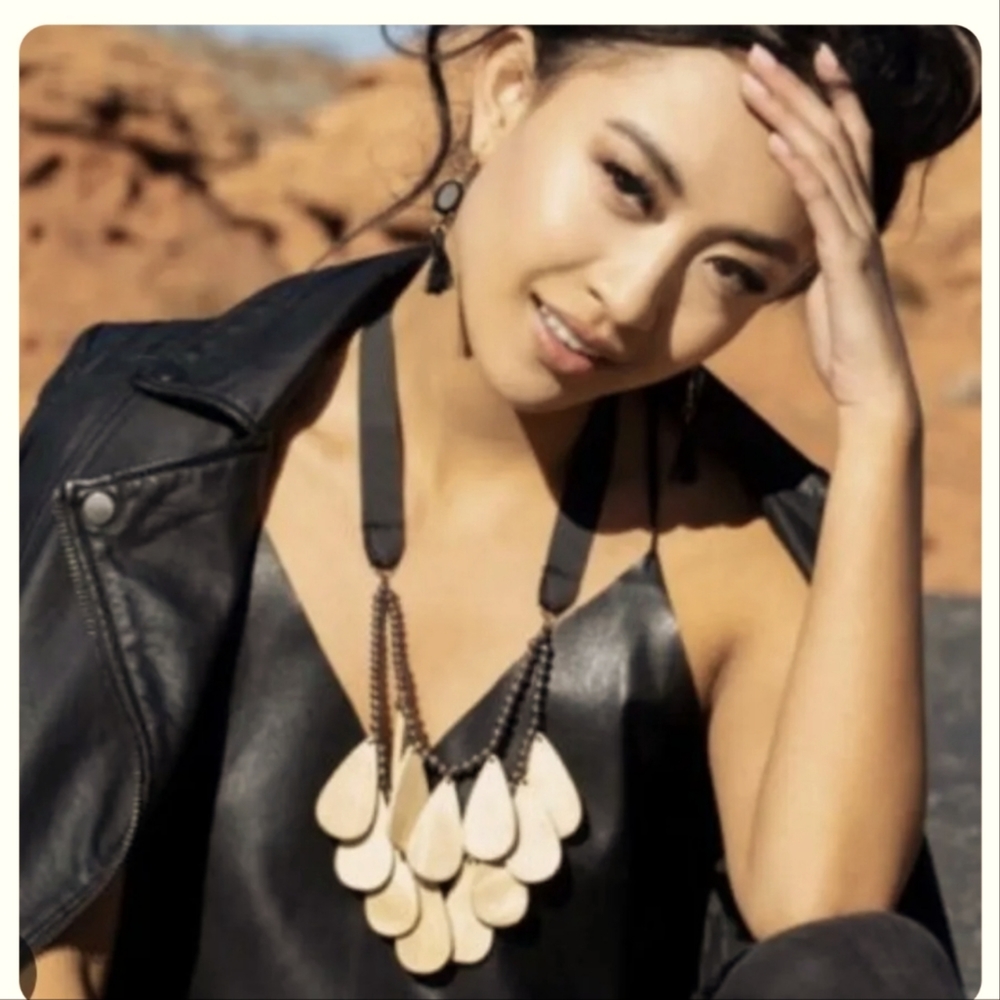 Plunder | adjustable women's statement walnut necklace